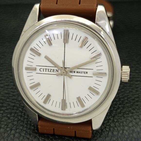 Vintage 1980 Citizen Automatic Mens Silver Watch W/daydate & White accents - Picture 3 of 8